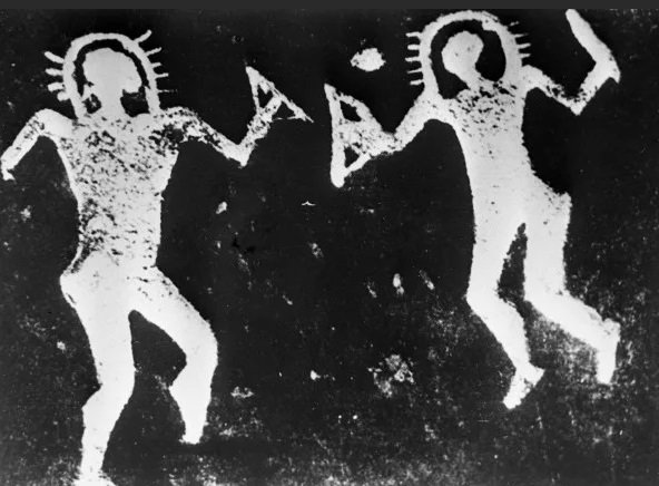 Древние пришельцы петроглифы