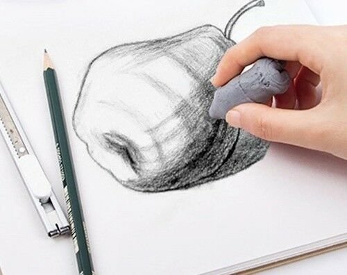 Лист бумаги и ластик