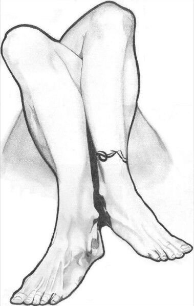 Зарисовки стопы человека