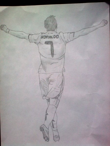Нарисовать Криштиану Роналду в полный рост