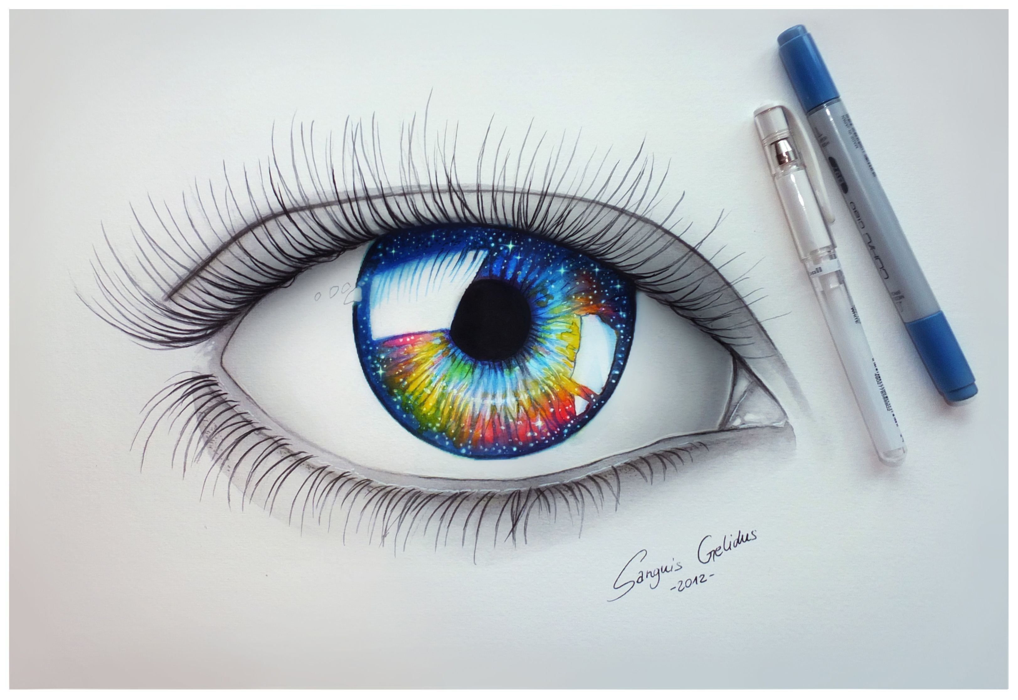 Глаз цветными карандашами