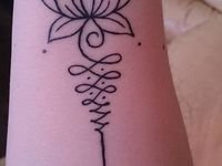 Тату на ногу для девушек лёгкие ручкой