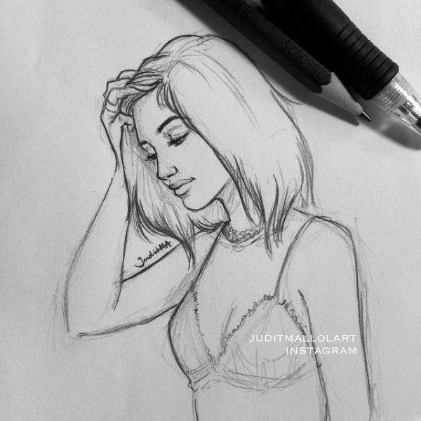 Рисунок девушки ручкой