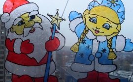 Дед Мороз на окне красками