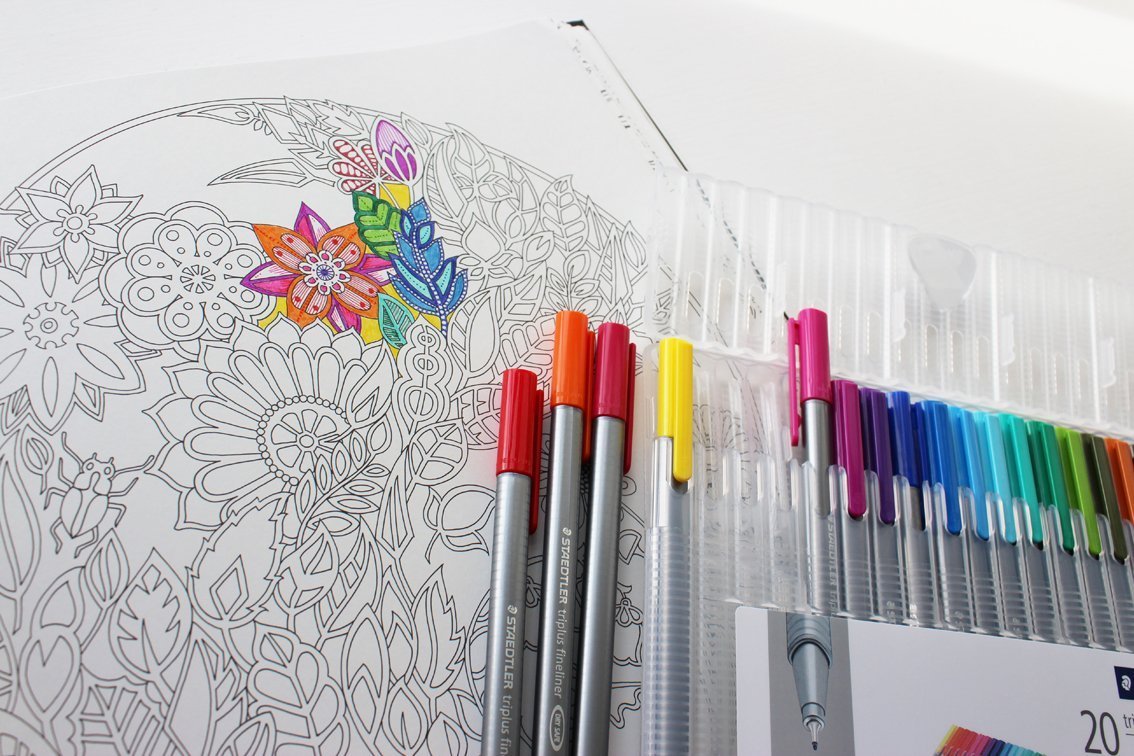 Рисование разноцветными ручками