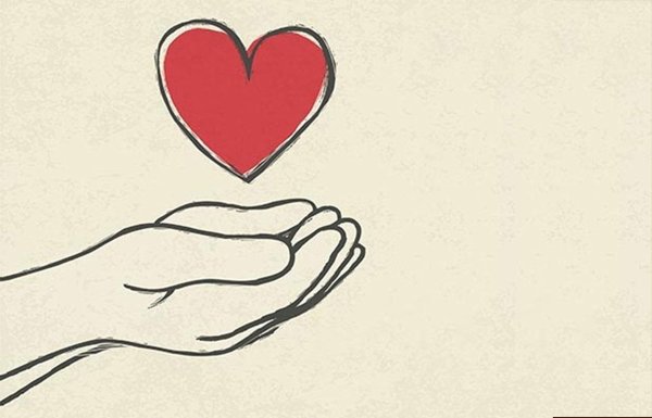 Сердечко руками рисунок