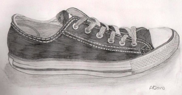 Кроссовки штриховкой