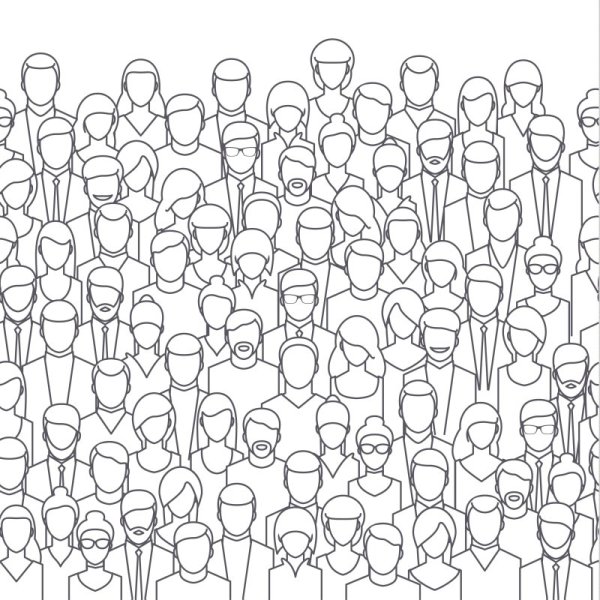 Толпа людей одной линией