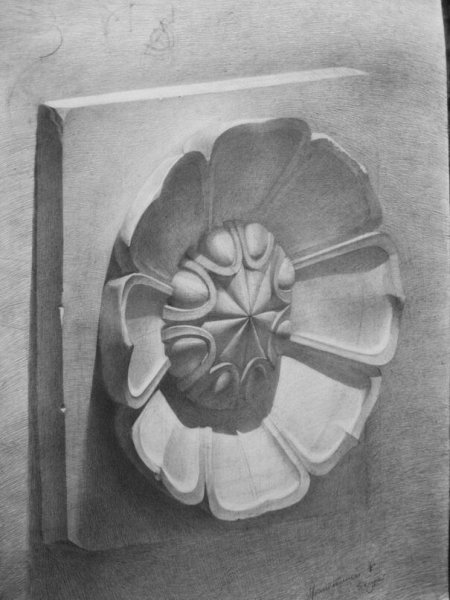 Рельеф гипсового трилистника