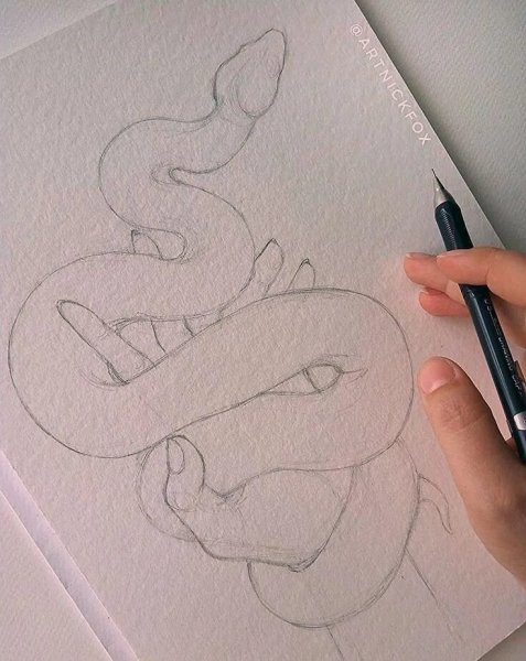 Рисунки на бежевой бумаге