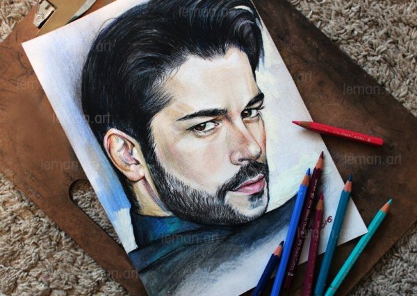 Бурак Озчивит рисунок