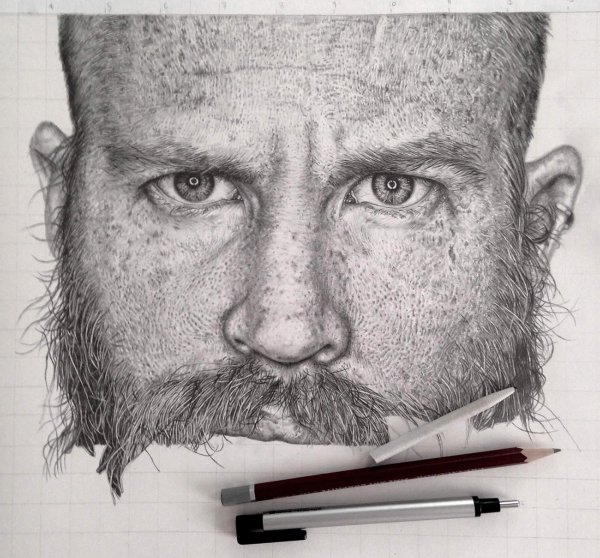Портрет карандашом гиперреализм