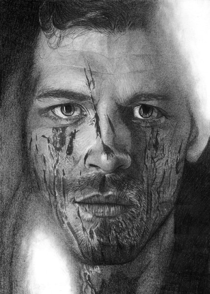 Клаус Майклсон карандашом