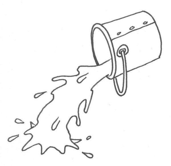 Вода льется из ведра