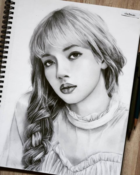 Lisa BLACKPINK портрет