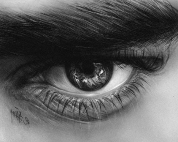 Мужские глаза карандашом