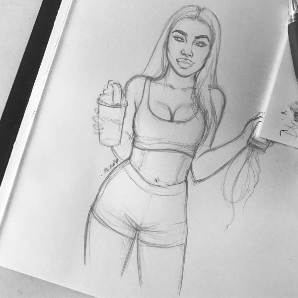 Нарисованыедевушки в топиках