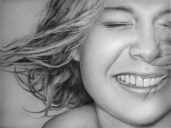Улыбка карандашом
