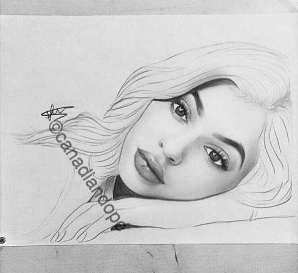 Нарисовать Дору певицу