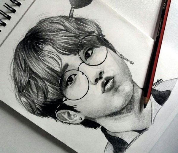 Скетчи Stray Kids Чонин