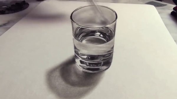 Реалистичный стакан