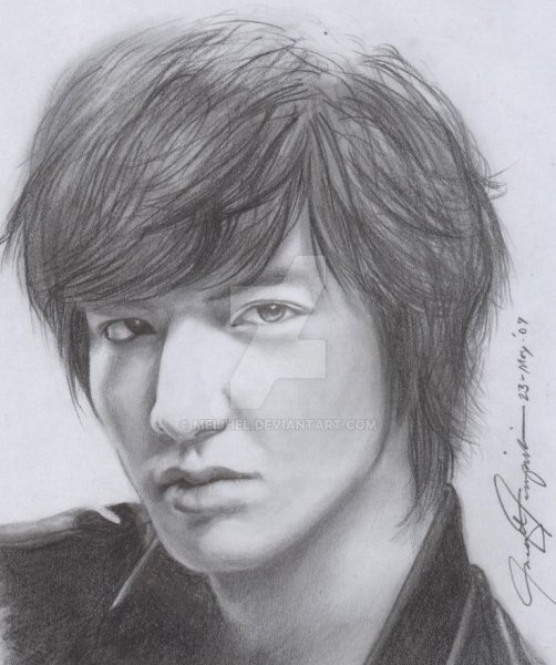 Ли мин Хо карандашом