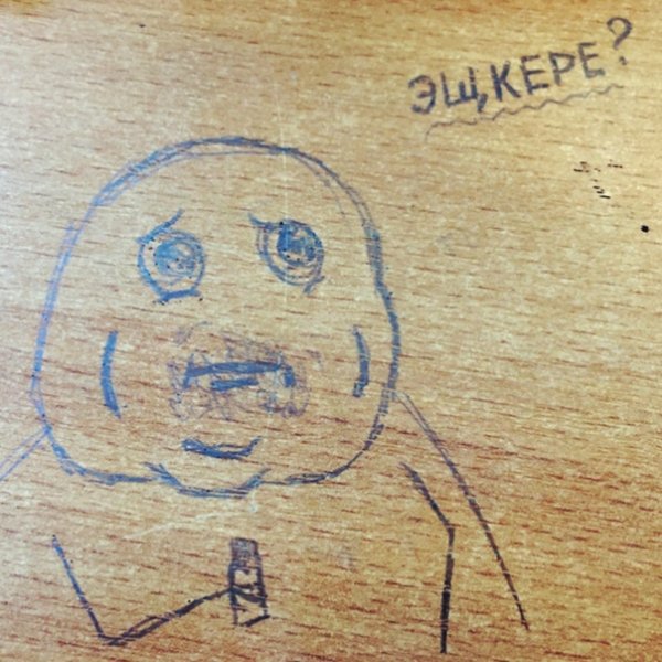 Рисунки ручкой на парте