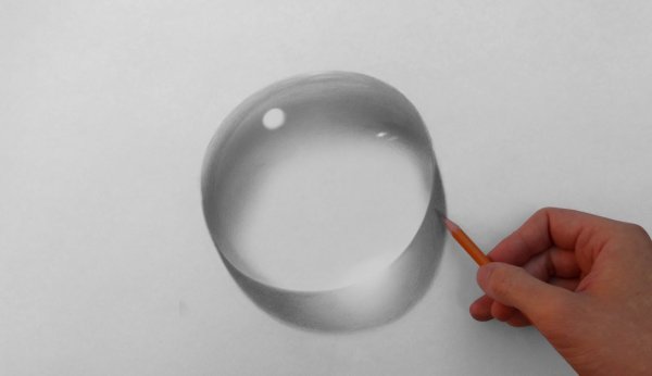 Капля воды черно белая