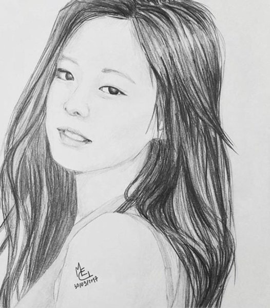 Блэк Пинк карандашом Дженни