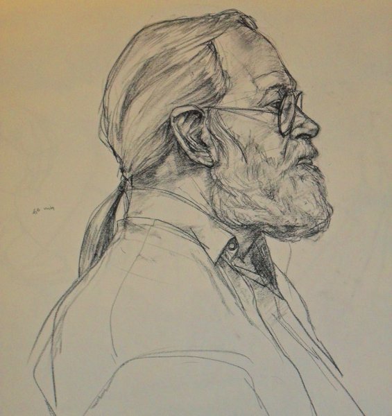 Старик на скамейке