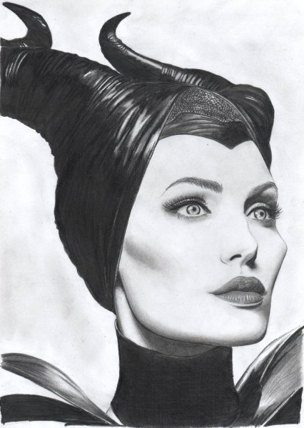 Портрет Джоли Малефисента