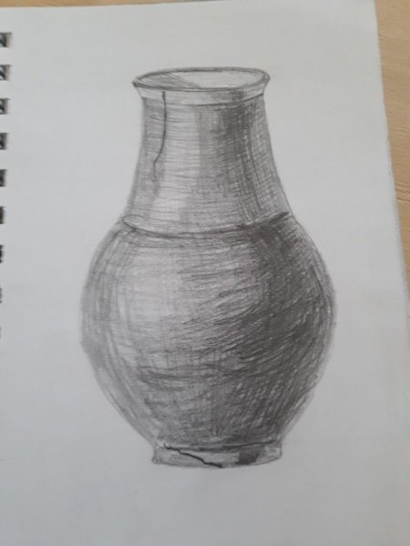 Ваза натюрморт карандашом