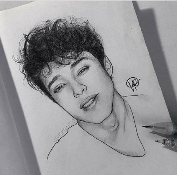 Милош Бикович карандашом