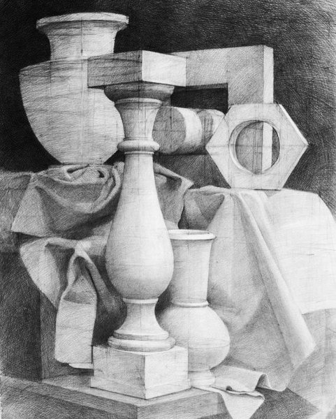 Академический натюрморт гипсовых капителей