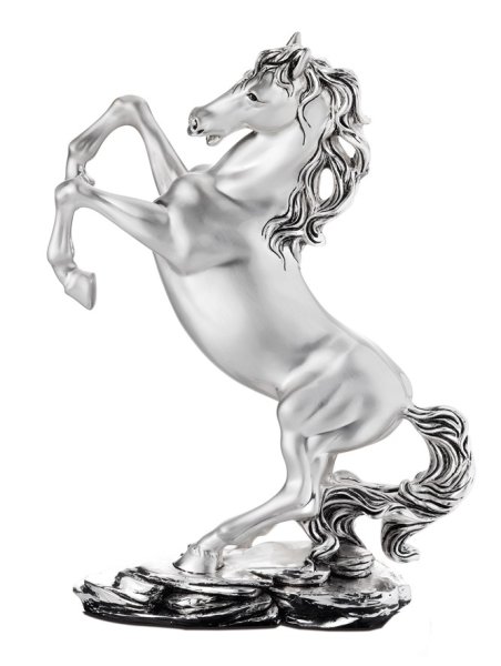 Конь на дыбах