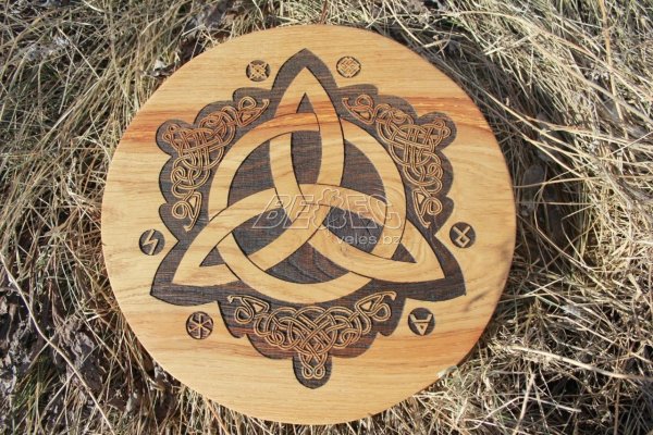 Триглав Славянский оберег