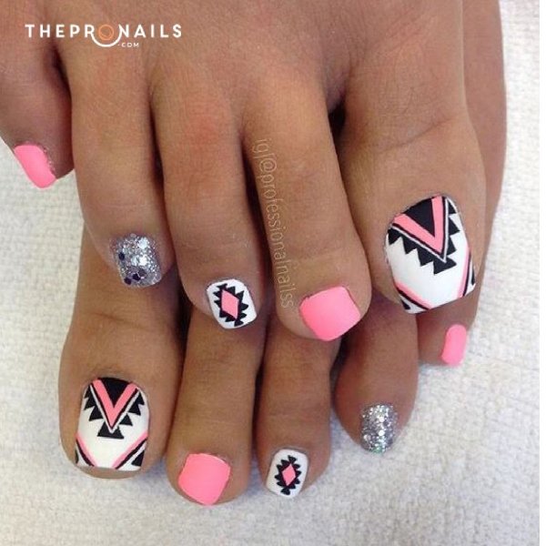 Педикюр геометрия