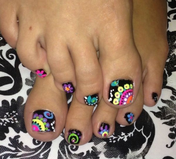 Педикюр необычный дизайн