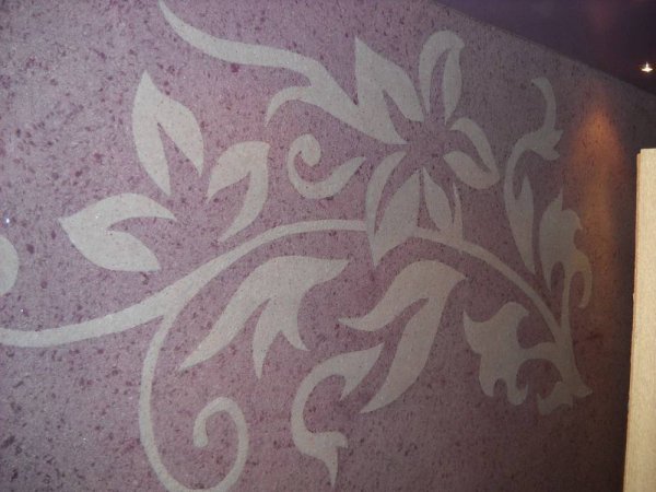 Декор стен жидкими обоями