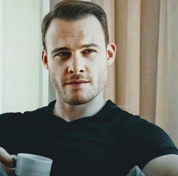 Серкан Болат Керем Бюрсин