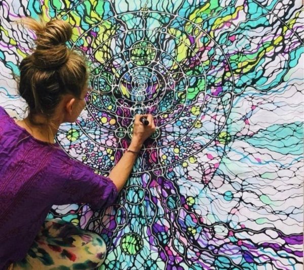 Людмила Коструб Нейрографика