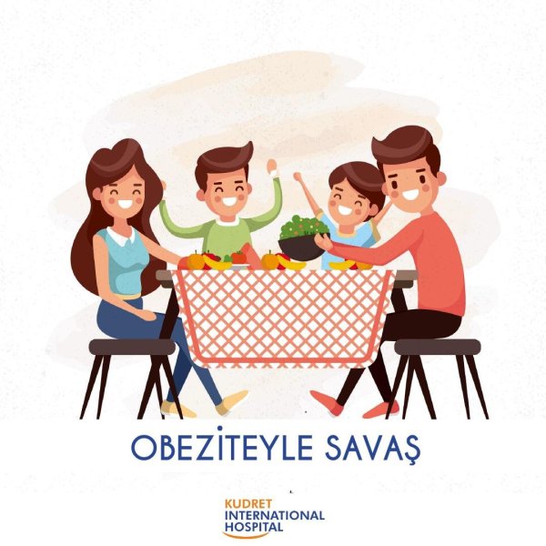 Семья за столом