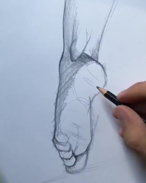 Графитовый карандаш для рисования