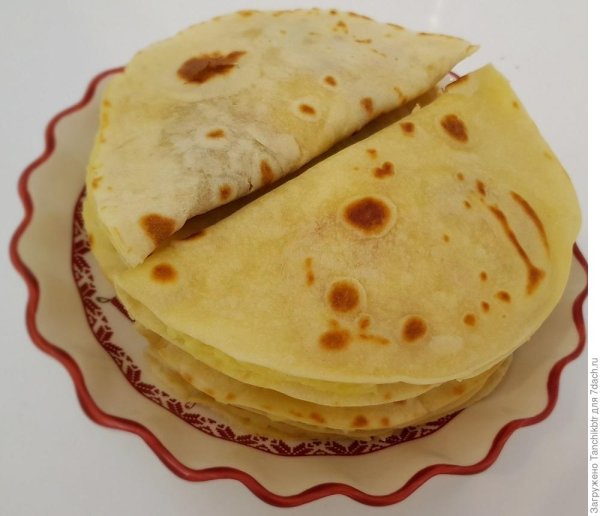 Татарское национальное блюдо кыстыбый