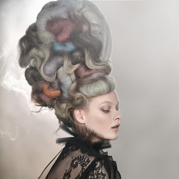 Фантазийная прическа рисование