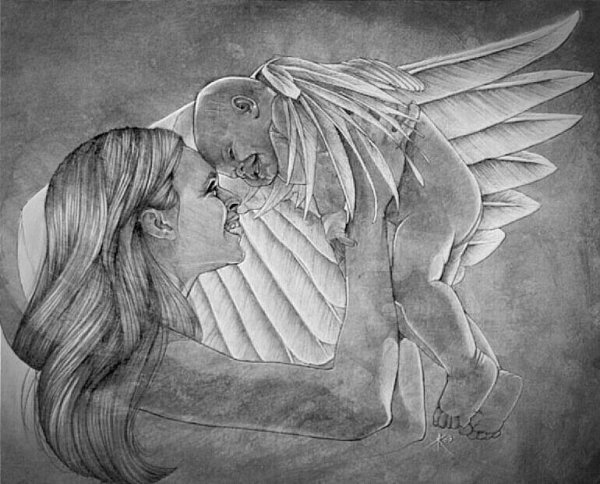 Ангел с ребенком на руках