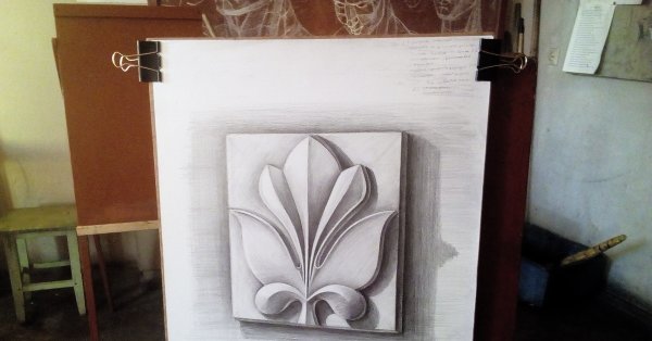 Гипсовая розетка пятилистник Академический рисунок