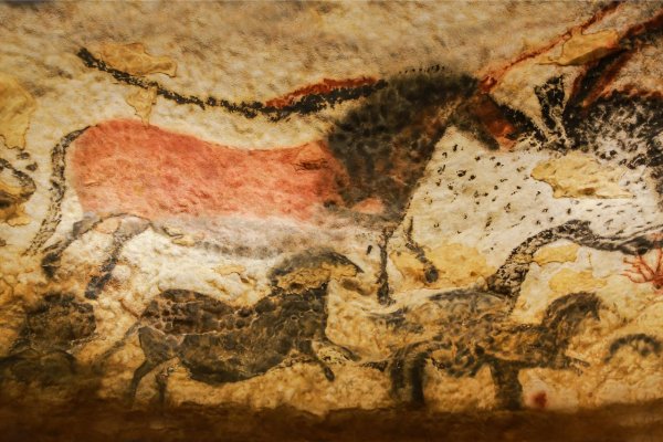Лошадь пещера Ласко Франция Наскальная живопись палеолита