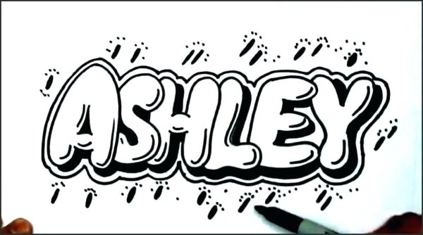 Надписи маркером на бумаге