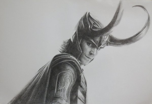 Локи Лафейсон карандашом